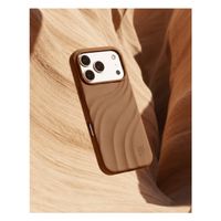 iDeal of Sweden Coque Soft Swirl Silicone MagSafe Apple iPhone 17e / 16e / 15 / 14 / 13 - Salted Caramel