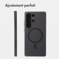 Accezz Coque arrière Lite avec MagSafe | Fluted | Samsung Galaxy S25 Ultra - Gris