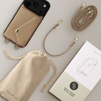 Selencia Coque de télephone Sera avec cordon et porte-cartes enveloppe Apple iPhone 18 Pro Max / 17 Pro Max - Taupe