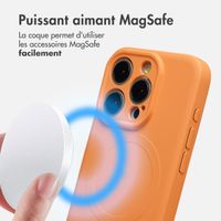 imoshion Coque Couleur avec MagSafe Apple iPhone 15 Pro - Orange