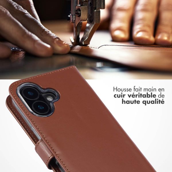 Selencia Étui portefeuille en cuir véritable Apple iPhone 16 - Marron clair