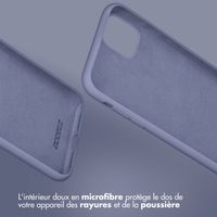 Accezz Coque Liquid Silicone Apple iPhone 15 Pro Max - Lavender Gray