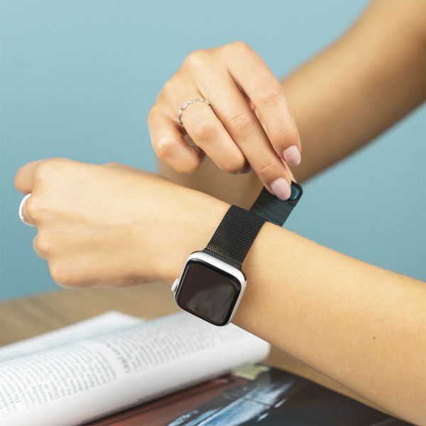 imoshion Bracelet magnétique milanais Fitbit Versa 4/ 3 / Sense (2) - Noir