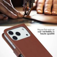 Selencia Étui portefeuille en cuir véritable Apple iPhone 17 Pro - Marron clair