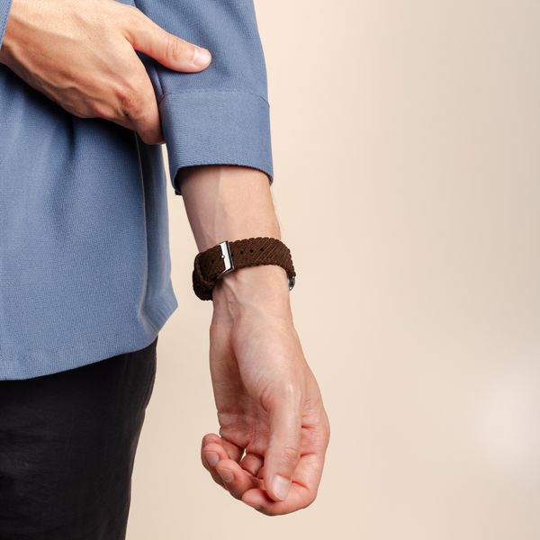 imoshion Bracelet en velours côtelé Apple Watch | 38/40/41/42 mm - Marron