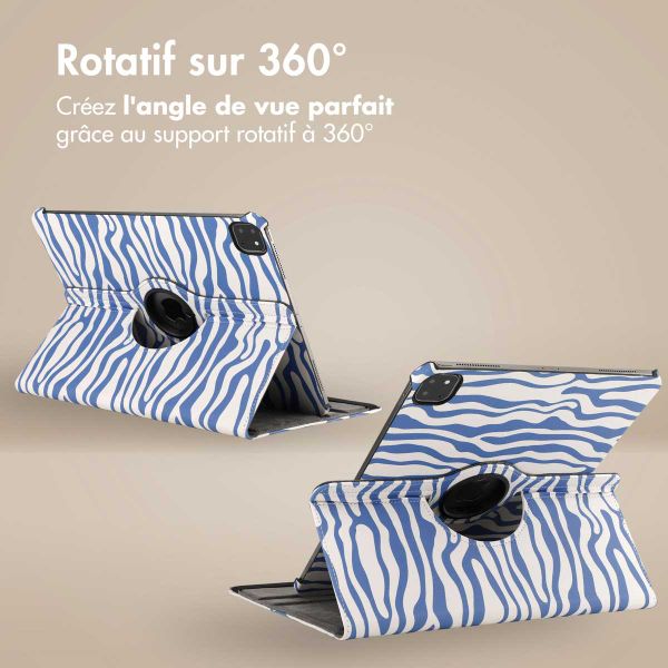 imoshion Coque tablette Design rotatif à 360° Apple iPad Pro 13 (2025) M5 / (2024) M4 - White Blue Stripes