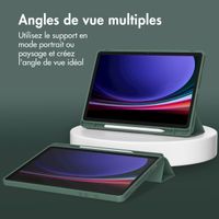 Accezz Coque tablette portefeuille Smart Silicone Samsung Galaxy Tab A9 Plus - Vert foncé