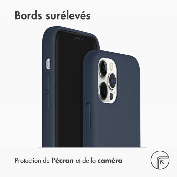 Accezz Coque Liquid Silicone avec MagSafe Apple iPhone 12 (Pro) - Bleu foncé