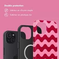 Selencia Coque arrière Vivid avec MagSafe Apple iPhone 15 - Wave Vibes Lipstick