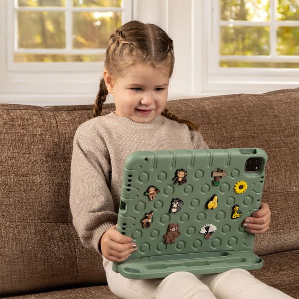 imoshion Coque kidsproof avec poupées amovibles Samsung Galaxy Tab A11 Plus / A9 Plus - Olive Green
