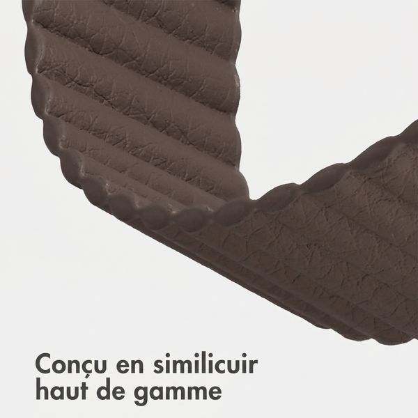 imoshion Bracelet magnétique en cuir synthétique Apple Watch | 44/45/46/49 mm - Marron foncé
