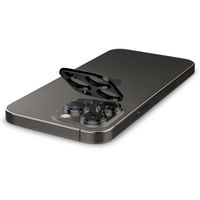 Spigen Optik Lens Protector - Protection complète de la caméra (lot de 2) Apple iPhone 14 Pro / 14 Pro Max - Noir