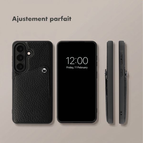 Selencia Coque Riva avec porte-cartes Samsung Galaxy S26 - Noir