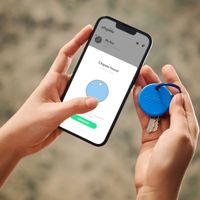 Chipolo POP Bluetooth Tracker - Pack de 4 - Noir, Blanc, Rouge, Bleu