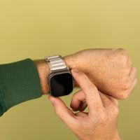 imoshion Bracelet en nylon Alpine Apple Watch | 44/45/46/49 mm - Blanc