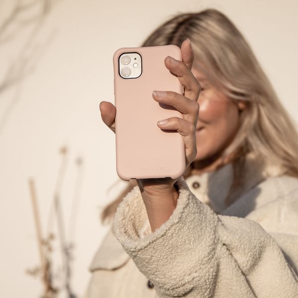 imoshion Coque de couleur avec cordon amovible Apple iPhone 12 (Pro) - Rose