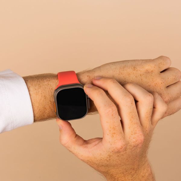 imoshion Bracelet en silicone⁺ Apple Watch | 44/45/46/49 mm - Taille M/L - Coral