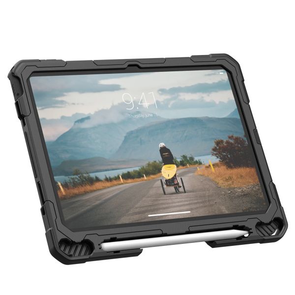 UAG Coque Plasma Apple iPad 11 (2025) 11 pouces A16 / iPad 10 (2022) 10.9 pouces - Ice Black