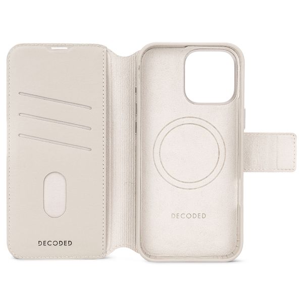 Decoded Portefeuille détachable 2 en 1 en cuir MagSafe Apple iPhone 16 Pro Max - Clay