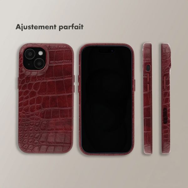 Selencia Coque arrière Croco avec MagSafe Apple iPhone 15 - Burgundy
