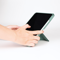 imoshion Coque tablette Origami Apple iPad Air 13 pouces (2026) M4 / (2025) M3 / (2024) M2 - Vert foncé