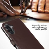 Selencia Étui portefeuille en cuir véritable Samsung Galaxy A17 (5G) / (4G) - Marron