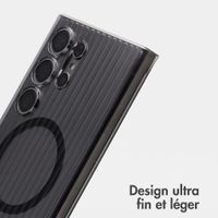 Accezz Coque arrière Lite avec MagSafe | Fluted | Samsung Galaxy S24 Ultra - Noir