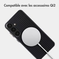 Accezz Coque arrière Lite avec MagSafe | Fluted | Samsung Galaxy S25 - Noir