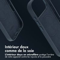 Accezz Coque arrière en cuir avec MagSafe Apple iPhone 17 Pro Max - Nightfall Blue