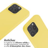 imoshion Coque en silicone avec cordon Apple iPhone 16 Pro - Jaune