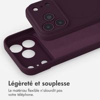 imoshion Coque Couleur avec MagSafe Apple iPhone 18 Pro Max / 17 Pro Max - Bordeaux