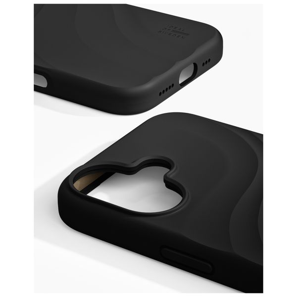 iDeal of Sweden Coque Soft Swirl Silicone MagSafe Apple iPhone 16 - Velvet Black