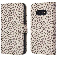 imoshion Étui de télephone portefeuille Design Samsung Galaxy S10e - Black And White Dots