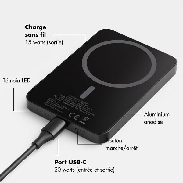 Selencia Powerbank Vivid 5 000 mAh - MagSafe et Qi - Black / Bonbon Stripe Matcha