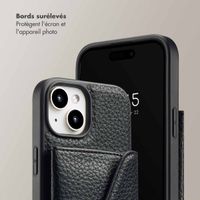 Selencia Coque de télephone Sera avec cordon et porte-cartes enveloppe Apple iPhone 15 - Noir