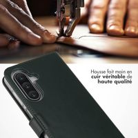 Selencia Étui portefeuille en cuir véritable Samsung Galaxy A17 (5G) / (4G) - Vert