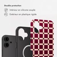 Selencia Coque arrière Vivid avec MagSafe Apple iPhone 16 - Check This Burgundy