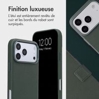 Accezz Étui de télephone portefeuille en cuir 2-en-1 avec MagSafe Apple iPhone 18 Pro Max / 17 Pro Max - Cedar Green