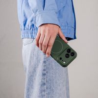 Accezz Coque Grip avec MagSafe Apple iPhone 16 - Vert foncé