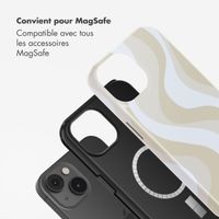 Selencia Coque arrière Vivid avec MagSafe Apple iPhone 14 - Desert Waves Beige