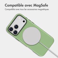 imoshion Coque arrière Color avec Thin MagSafe Ring Apple iPhone 18 Pro / 17 Pro - Vert foncé
