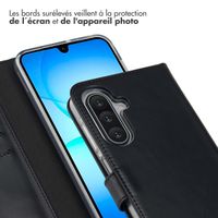 Selencia Étui portefeuille en cuir véritable Samsung Galaxy A17 (5G) / (4G) - Noir