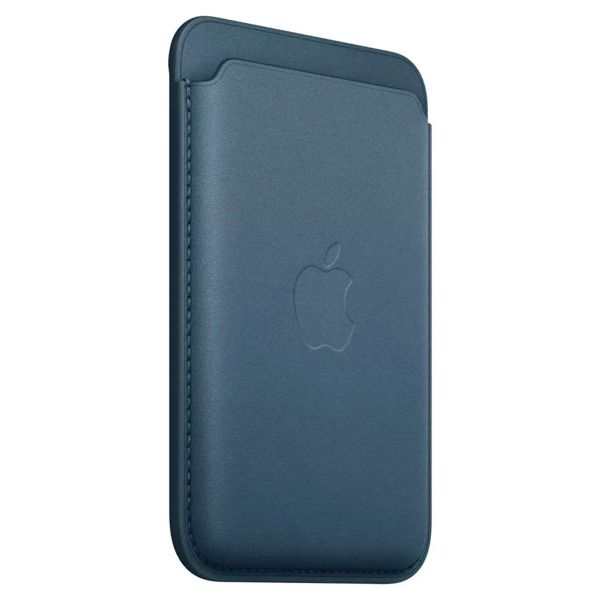 Apple FineWoven Wallet MagSafe avec fonction 'Find-My' - Pacific Blue