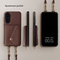 Selencia Coque de télephone Sera avec cordon et porte-cartes enveloppe Samsung Galaxy A36 - Chocolate Brown