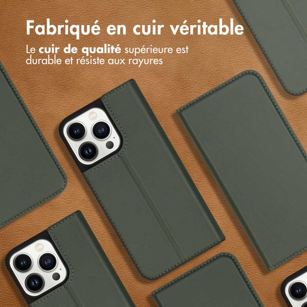 Accezz Étui de télephone Slim Folio en cuir de qualité supérieure Apple iPhone 13 Pro - Vert