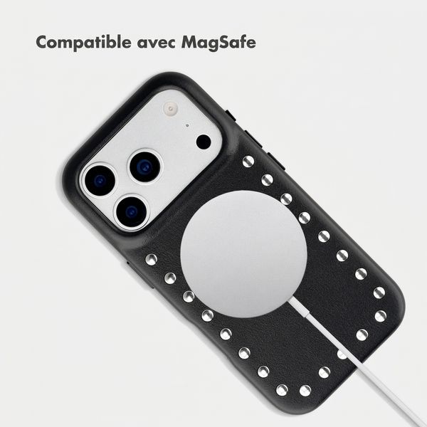Selencia Coque arrière Studs avec MagSafe Apple iPhone 17 Pro Max - Velvet Black
