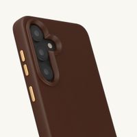 Selencia Coque arrière Rivièra avec MagSafe avec crochets amovibles Samsung Galaxy A55 (5G) / A35 - Choco Brown