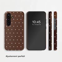 Selencia Coque arrière Vivid avec MagSafe Samsung Galaxy S25 - Happy Dots Chocolate