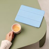 imoshion Coque tablette Trifold Apple iPad Air 13 pouces (2026) M4 / (2025) M3 / (2024) M2 - Bleu clair