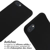 imoshion Coque en silicone avec cordon Apple iPhone SE (2022 / 2020) / 8 / 7 - Noir